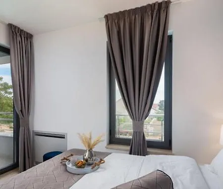 Tina Apartman Nin